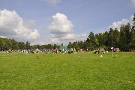 kubbplanerna inklusive spelare och besökare